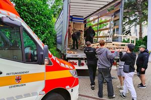 Krankenbetten für die Ukraine: In Opladen wurden die Betten verladen, jetzt sind sie in der Ukraine angekommen. 