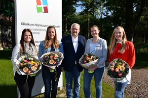 120 Ausbildungsplätze unterschrieben