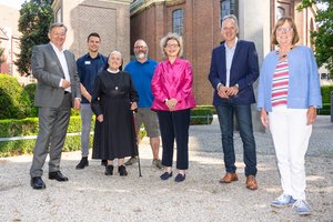 Mehrere Menschen