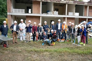 Abriss Altbau - ein weiterer Schritt zum „Pelikanhaus“