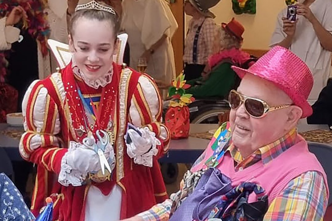 Kinderprinzessin Vivien I. im Seniorenhaus St. Tönis