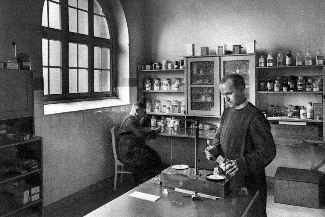 historisches Foto Apotheke